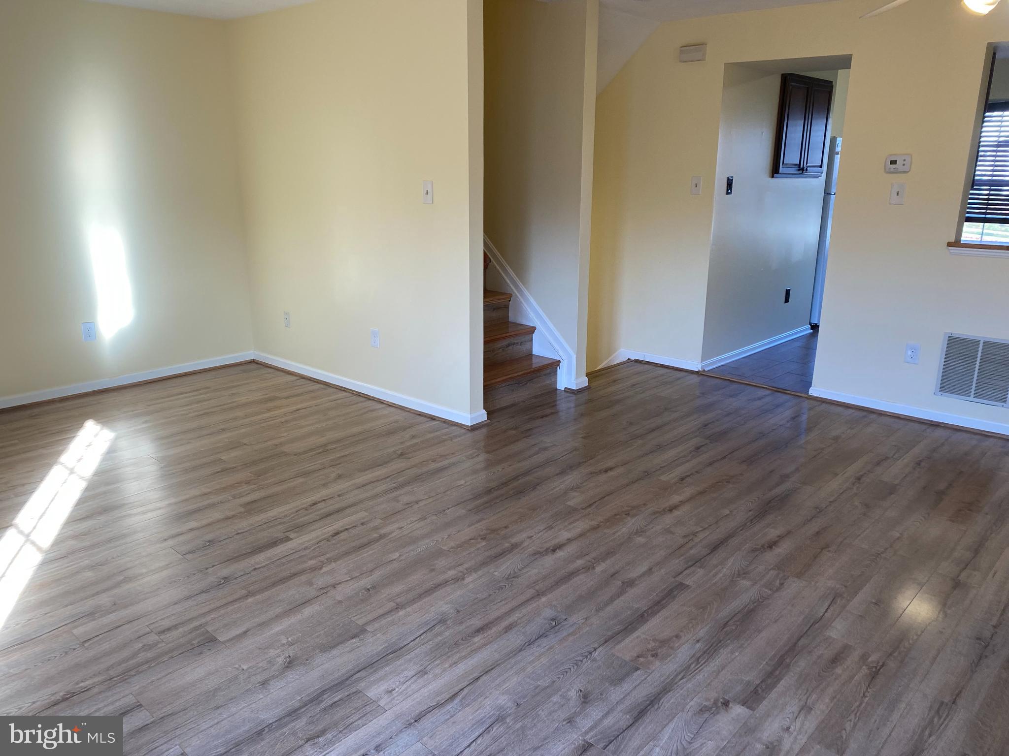 SMALL CROSSINGS - Residential Lease