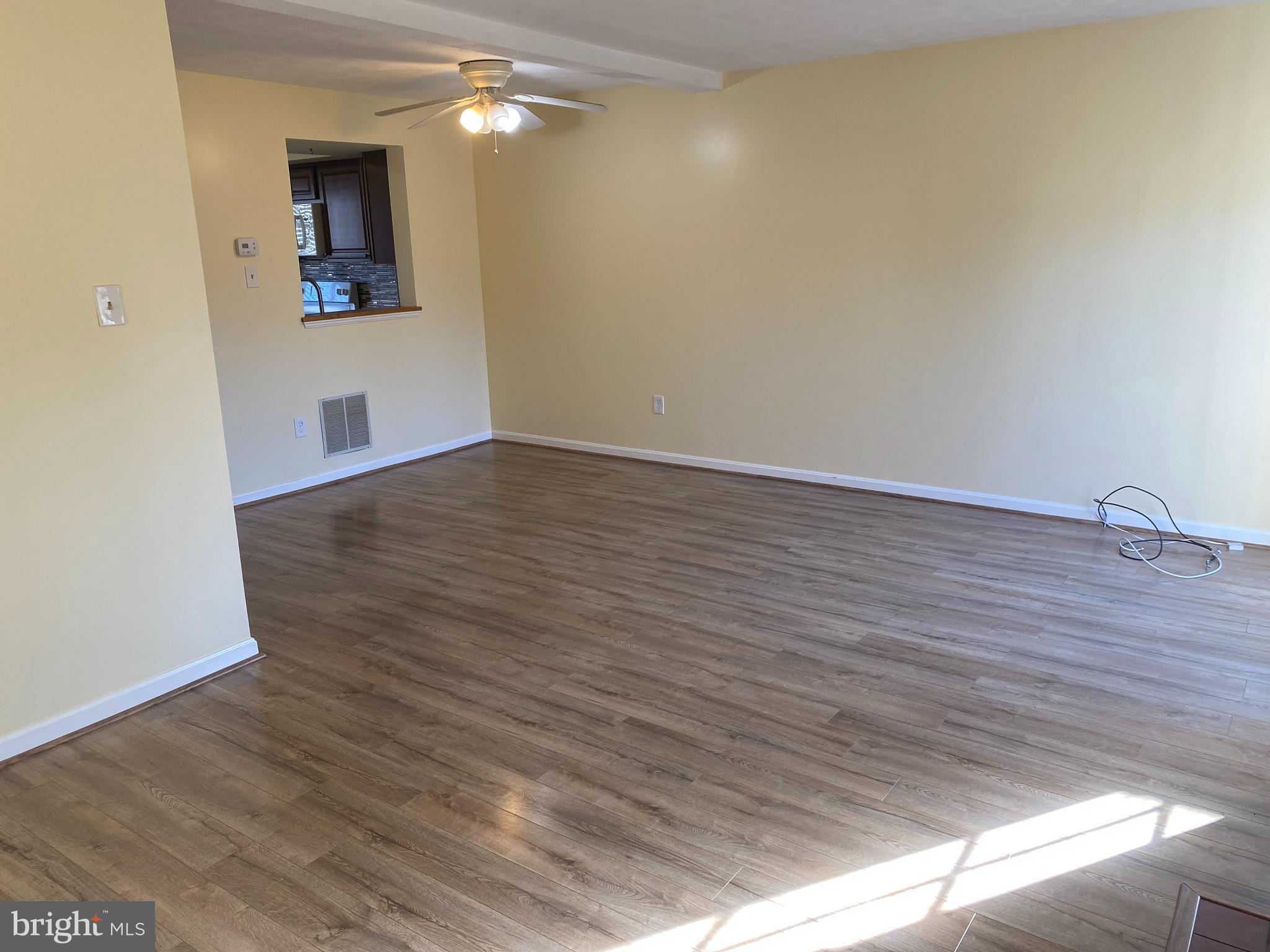 SMALL CROSSINGS - Residential Lease