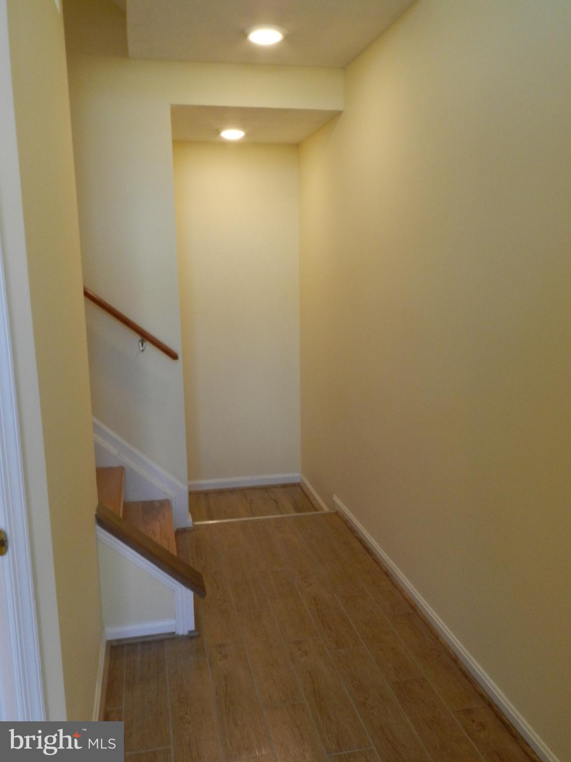 SMALL CROSSINGS - Residential Lease