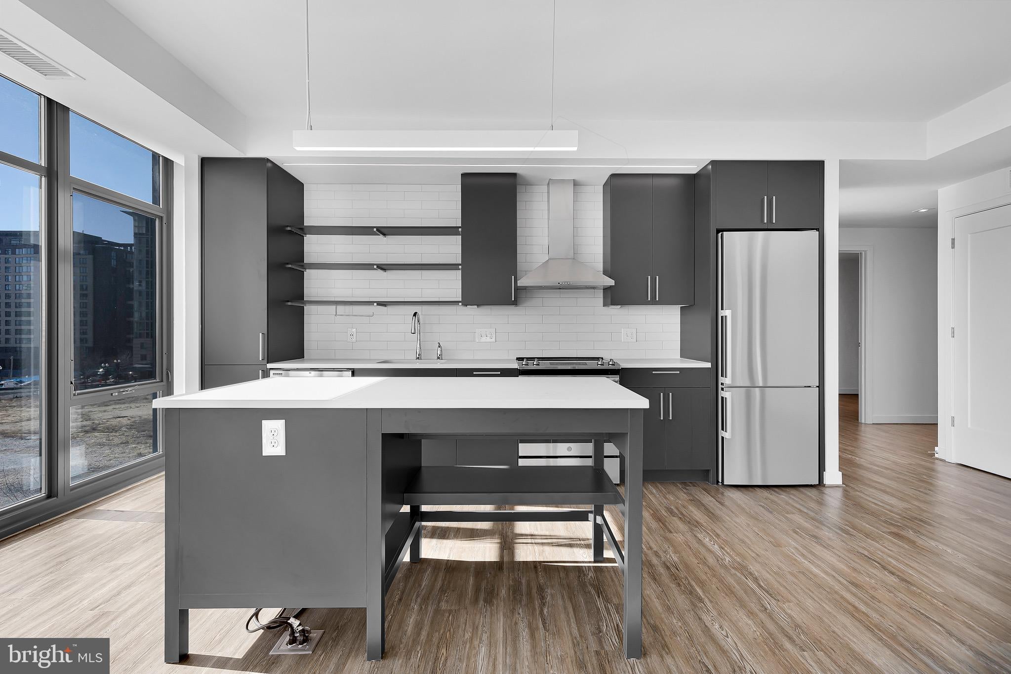 150 I STREET SE 2 BR INTERIOR UNIT