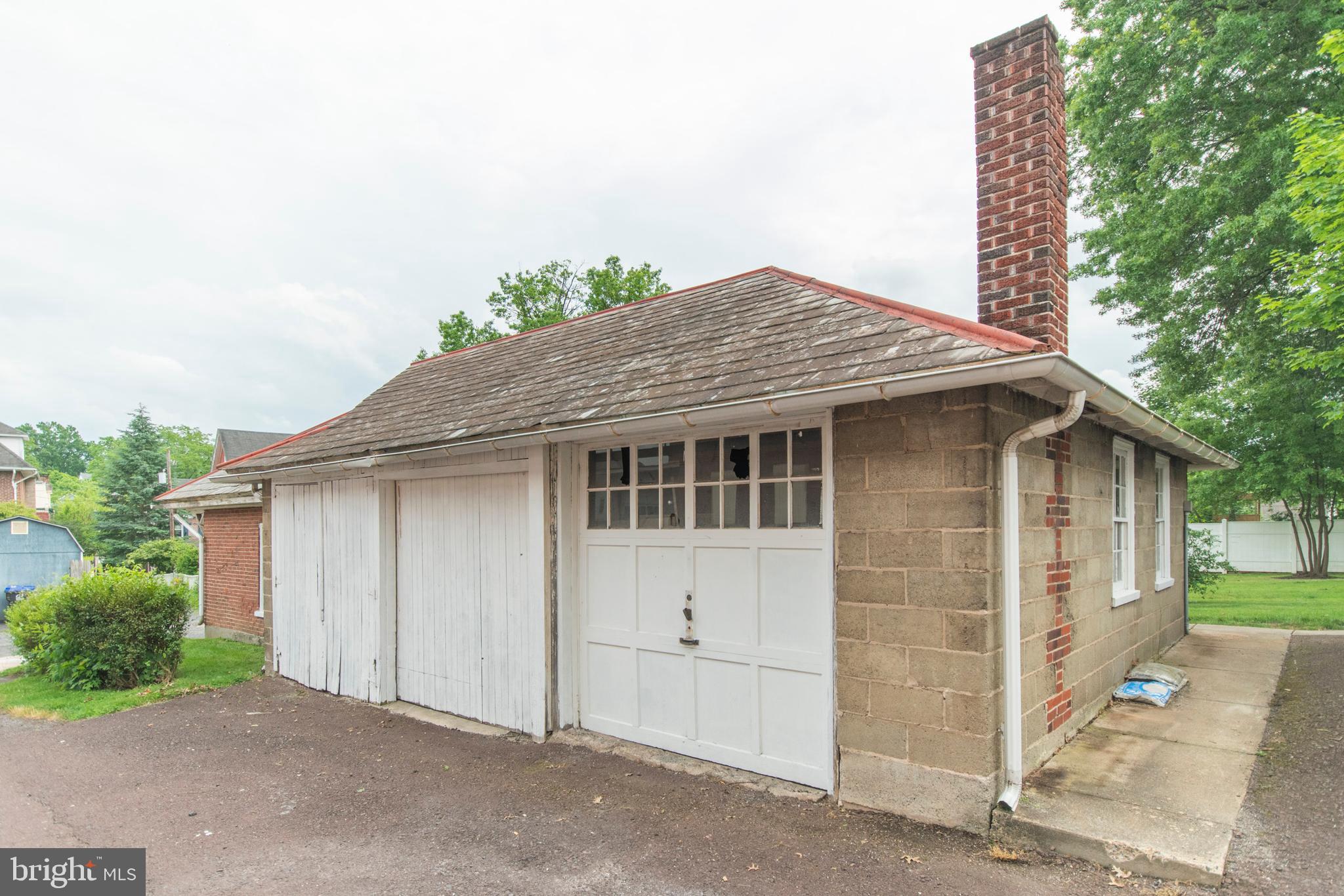 PARK PLACE - Residential Lease