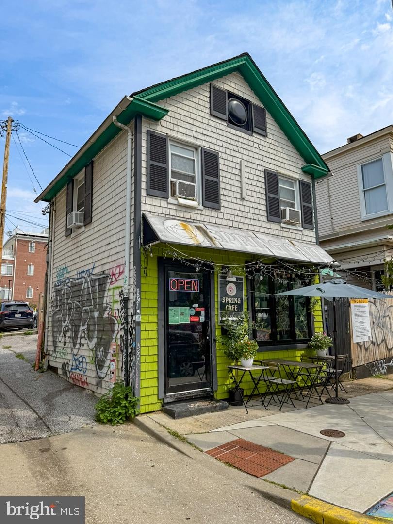 900 W 36TH STREET