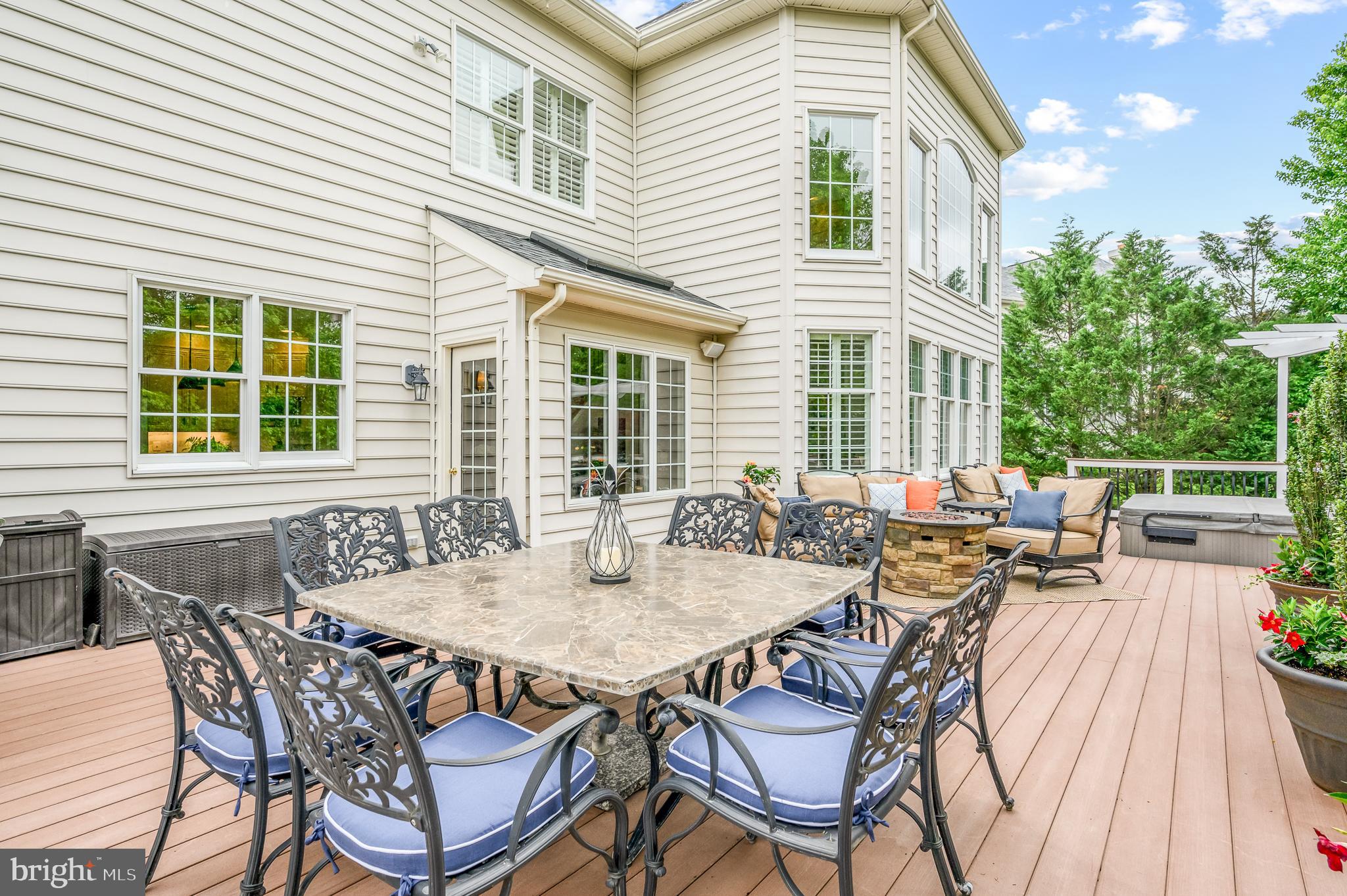 BELMONT COUNTRY CLUB - Residential