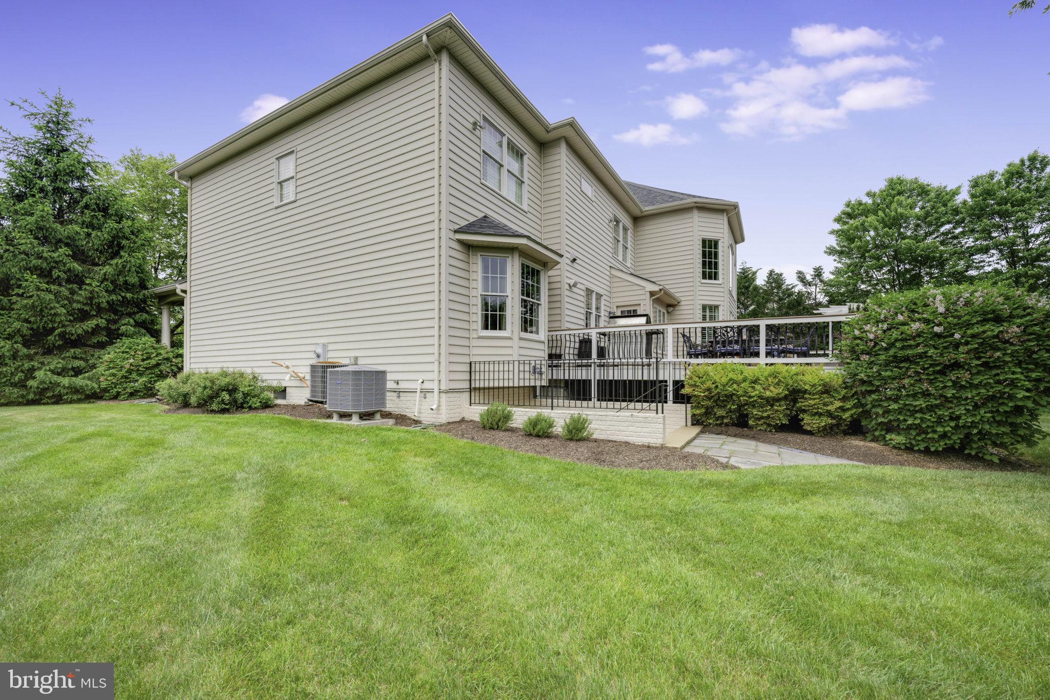 BELMONT COUNTRY CLUB - Residential