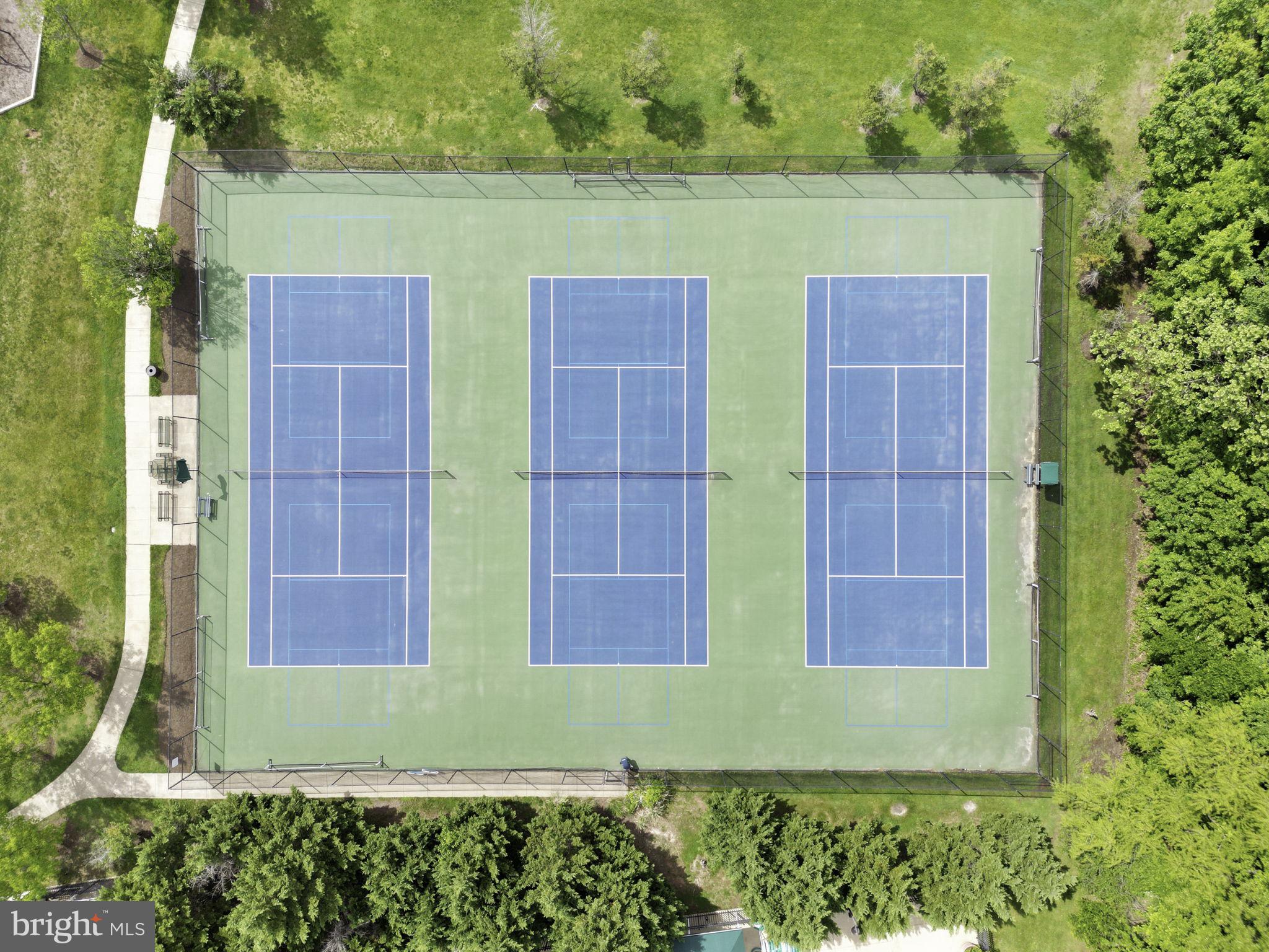 BELMONT COUNTRY CLUB - Residential