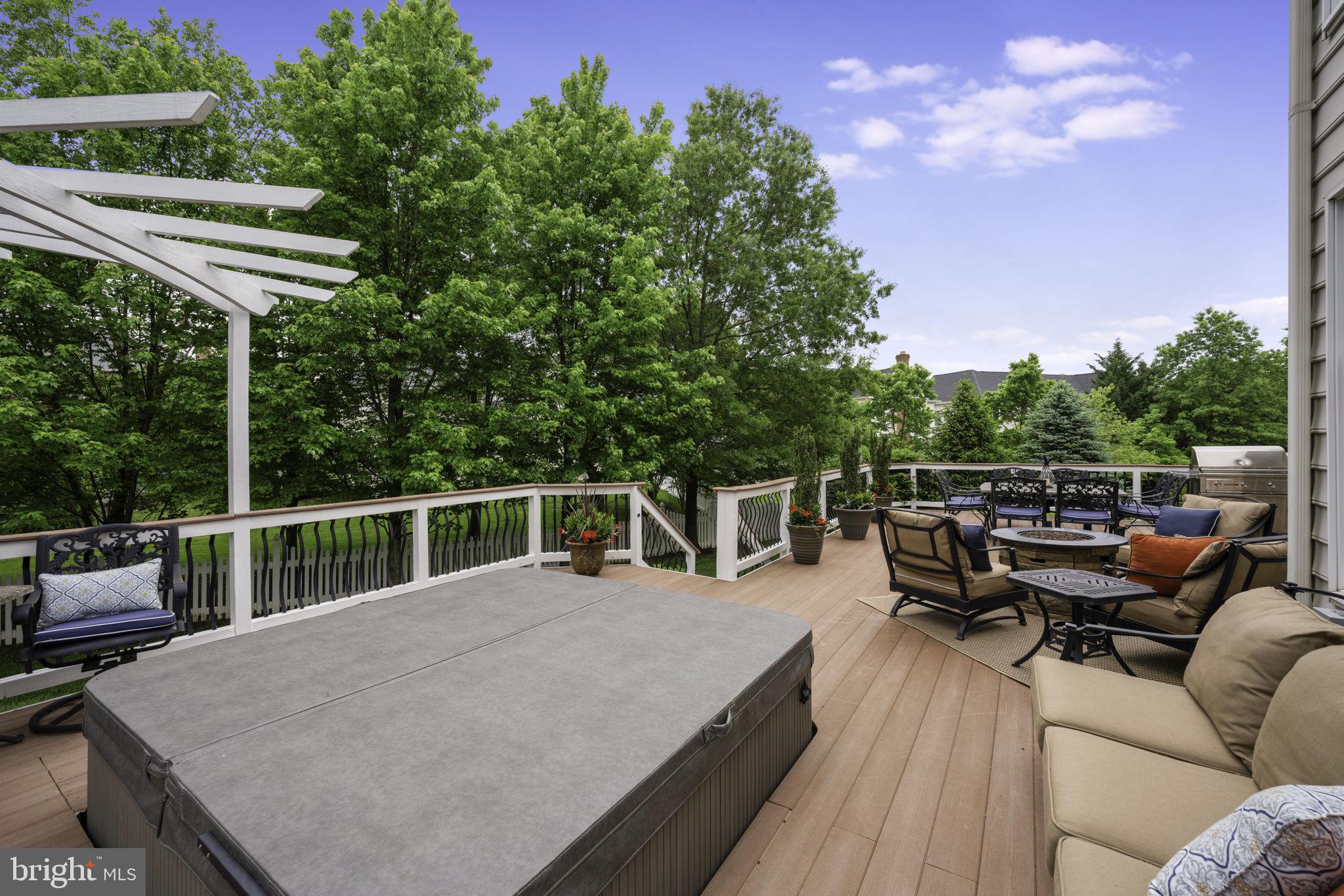 BELMONT COUNTRY CLUB - Residential