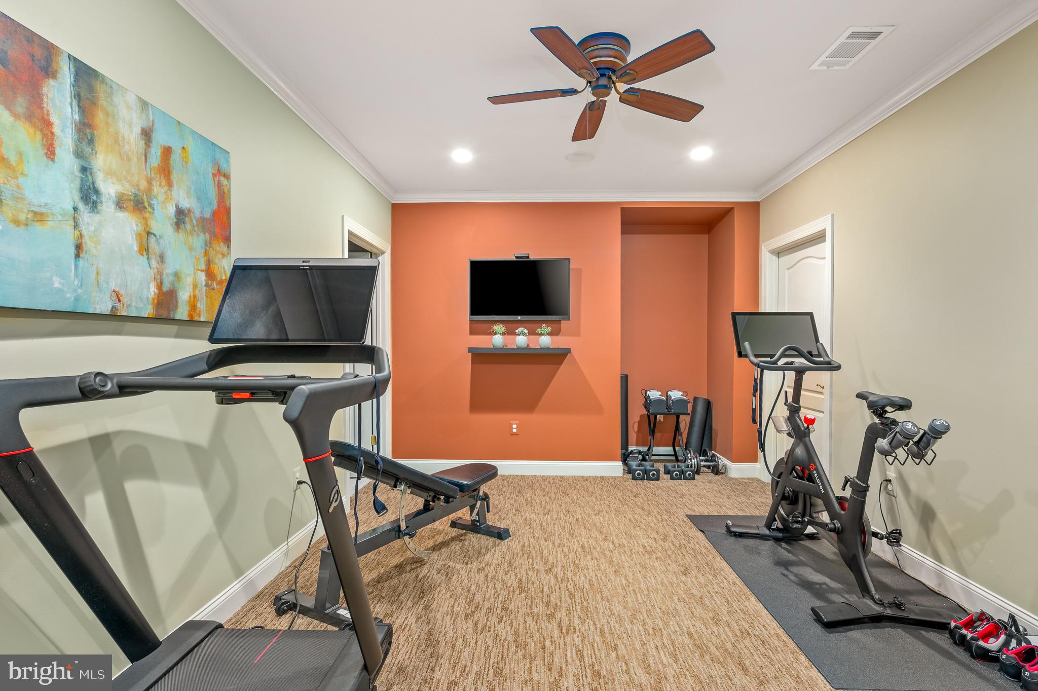 BELMONT COUNTRY CLUB - Residential