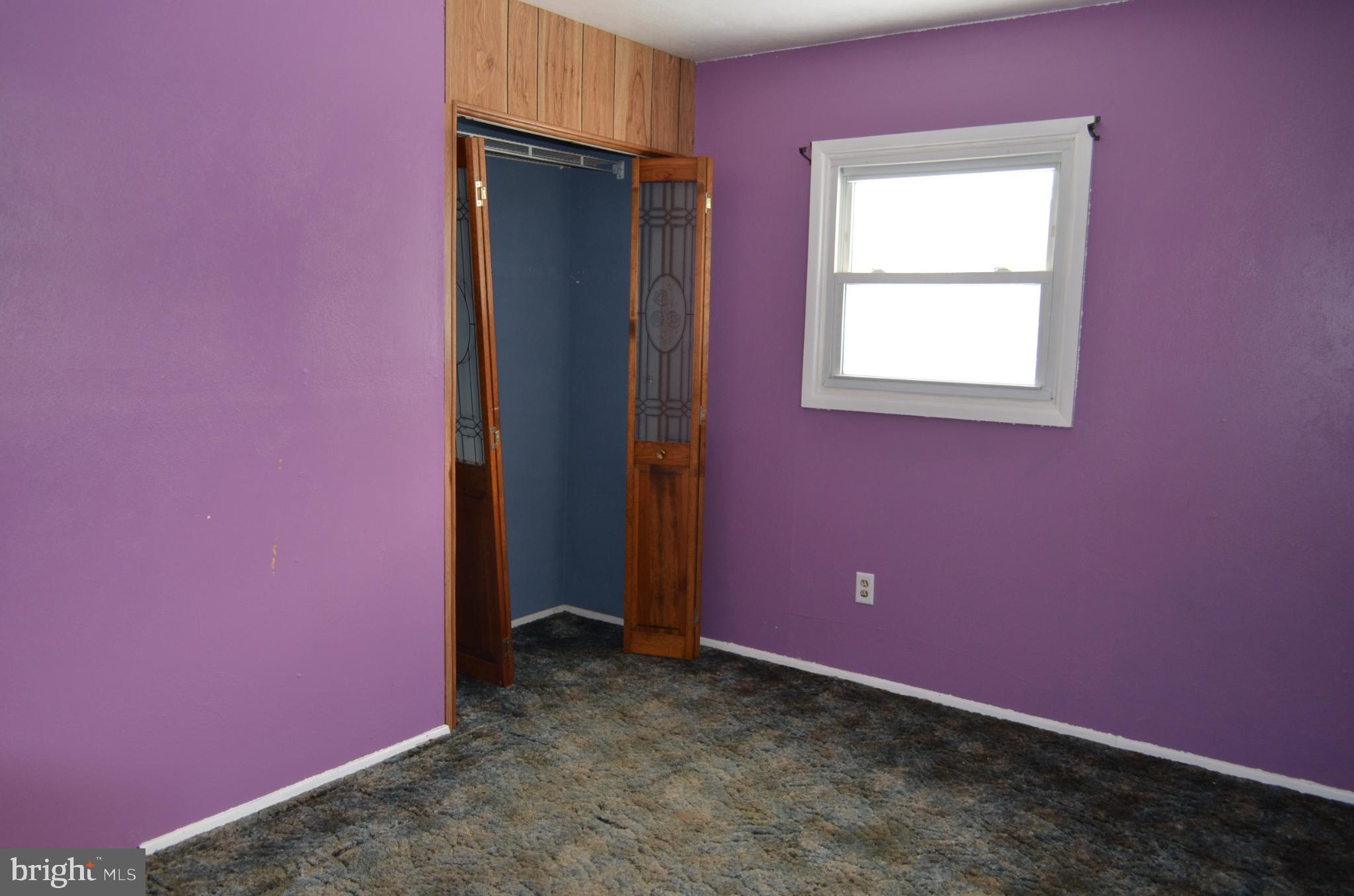 LINCOLN DRIVE - Residential