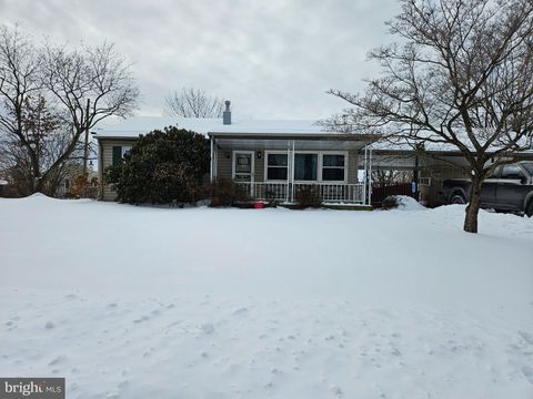 Photo of 12 Lincoln Drive, FAYETTEVILLE, PA 17222 (MLS # PAFL2032382)