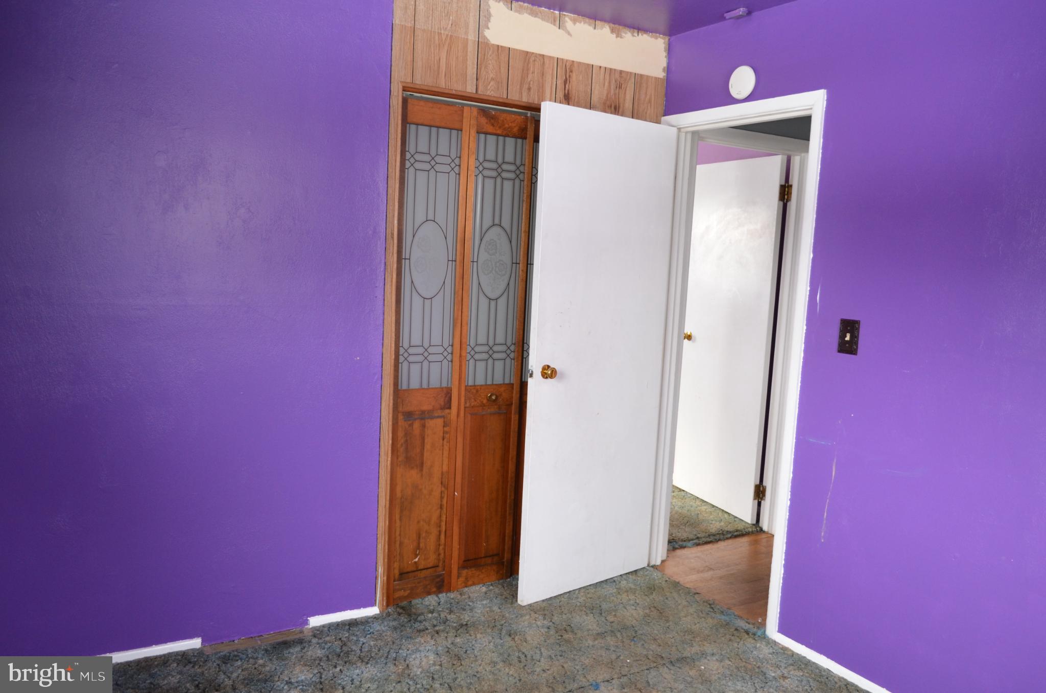 LINCOLN DRIVE - Residential