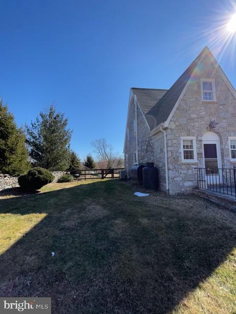 2663 HALFWAY ROAD