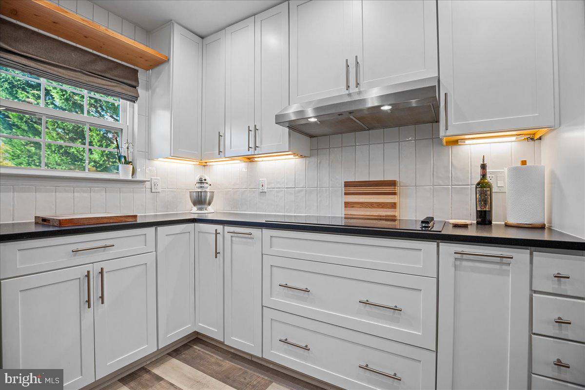 SCARBOROUGH FAIRE - Residential