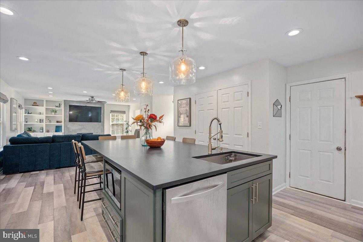 SCARBOROUGH FAIRE - Residential