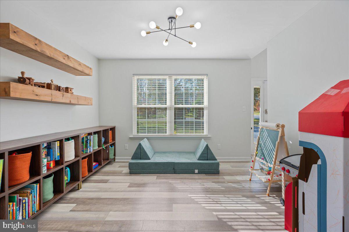 SCARBOROUGH FAIRE - Residential