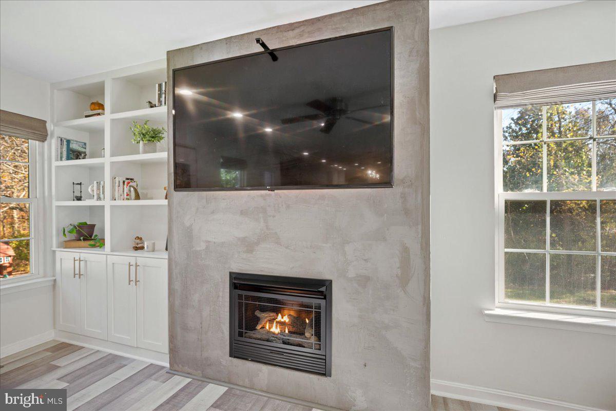 SCARBOROUGH FAIRE - Residential