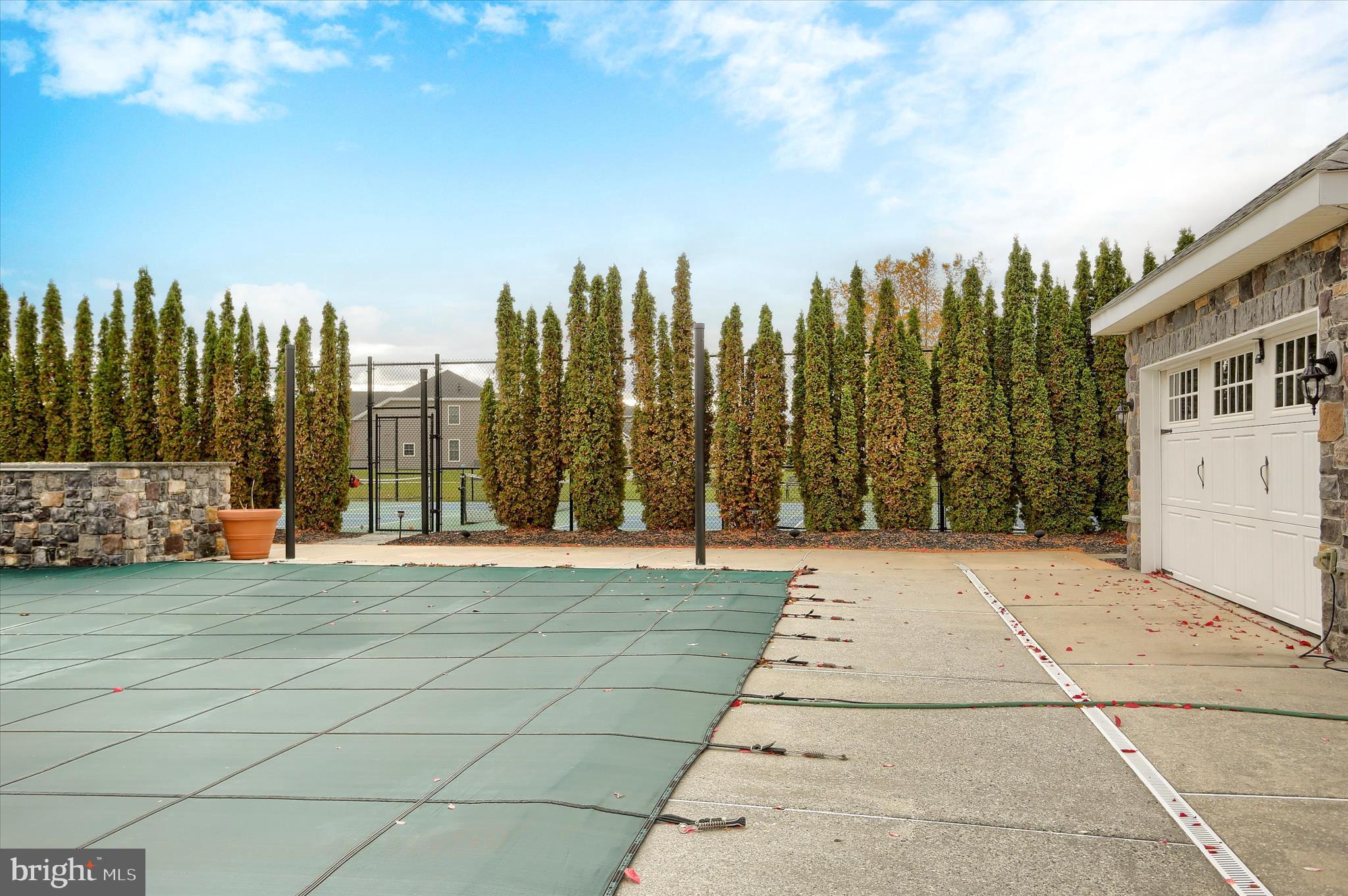 TRADITIONS OF AMERICA AT SILVER SPRING - Residential