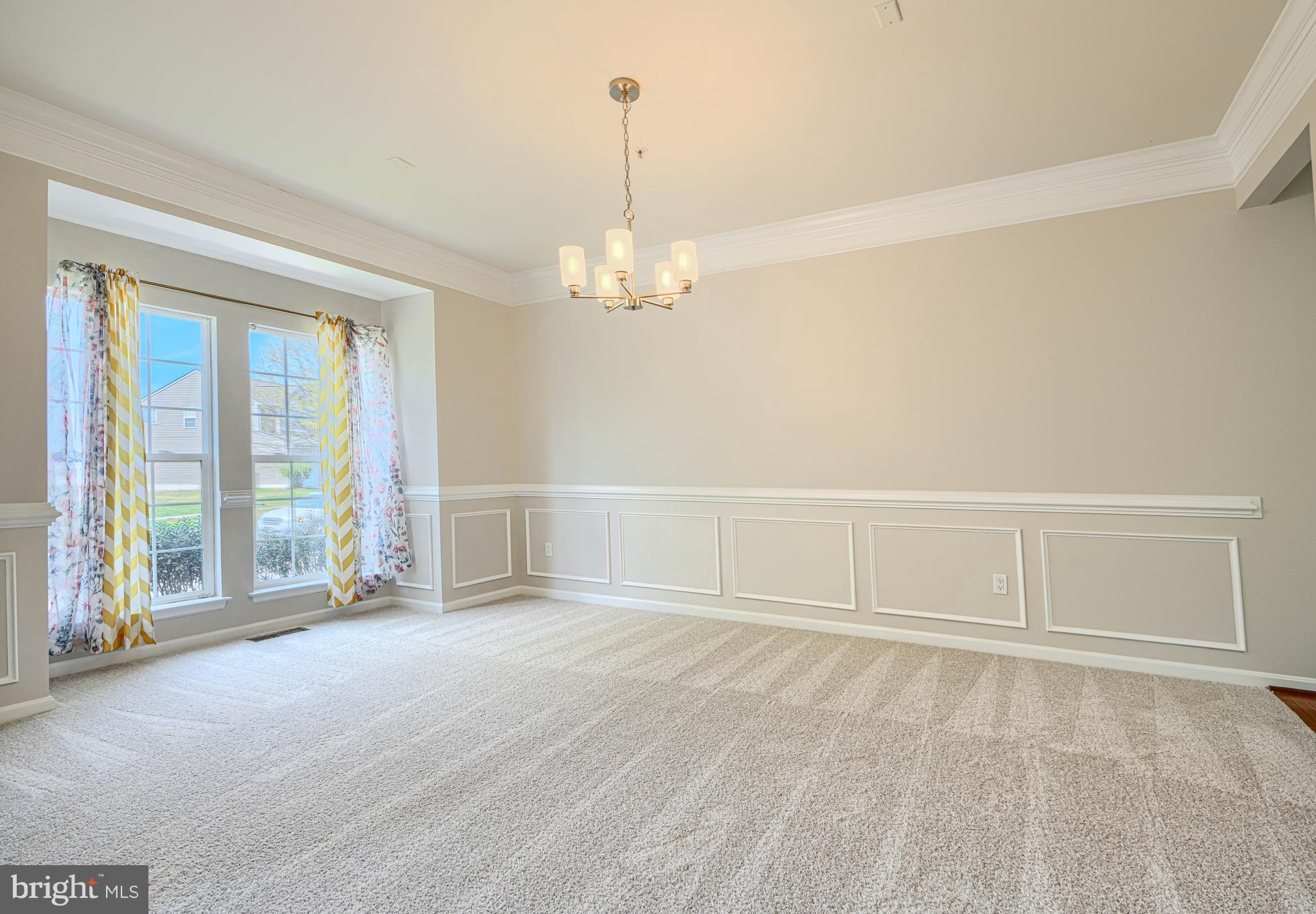 KINGS CROSSING - Residential