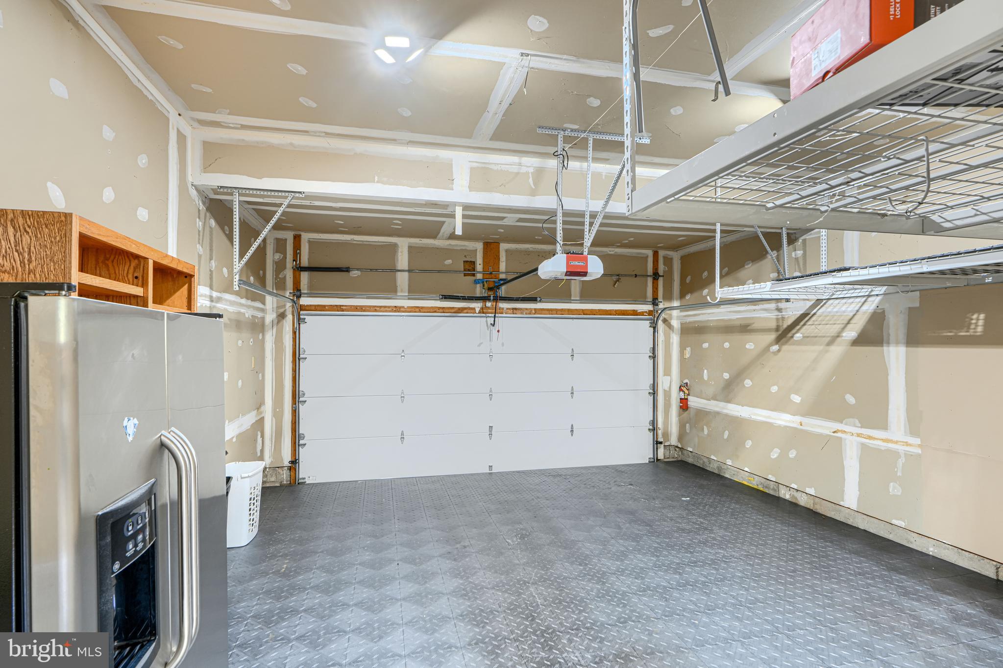 KINGS CROSSING - Residential