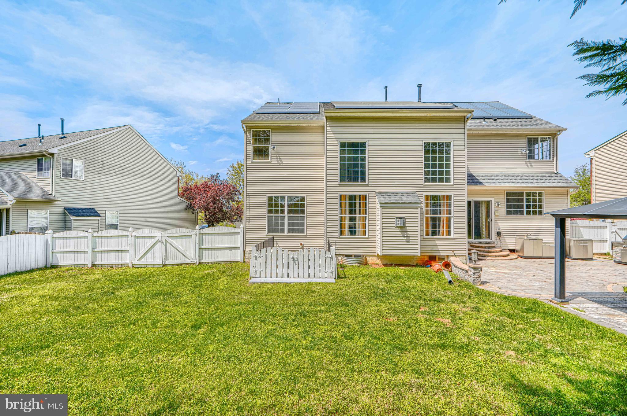 KINGS CROSSING - Residential