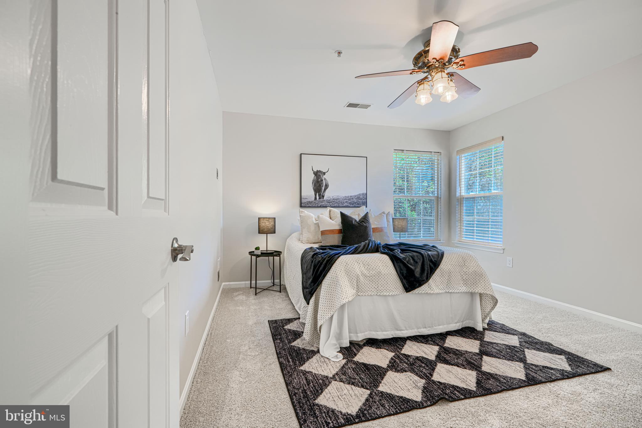 KINGS CROSSING - Residential