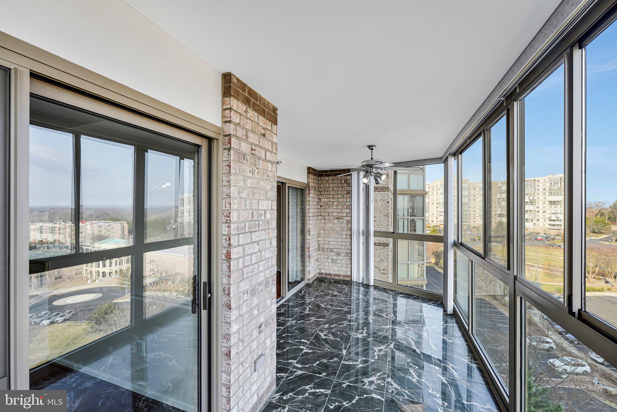 LANSDOWNE WOODS - Residential Lease