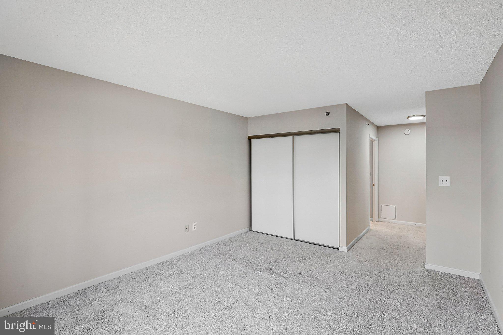 LANSDOWNE WOODS - Residential Lease