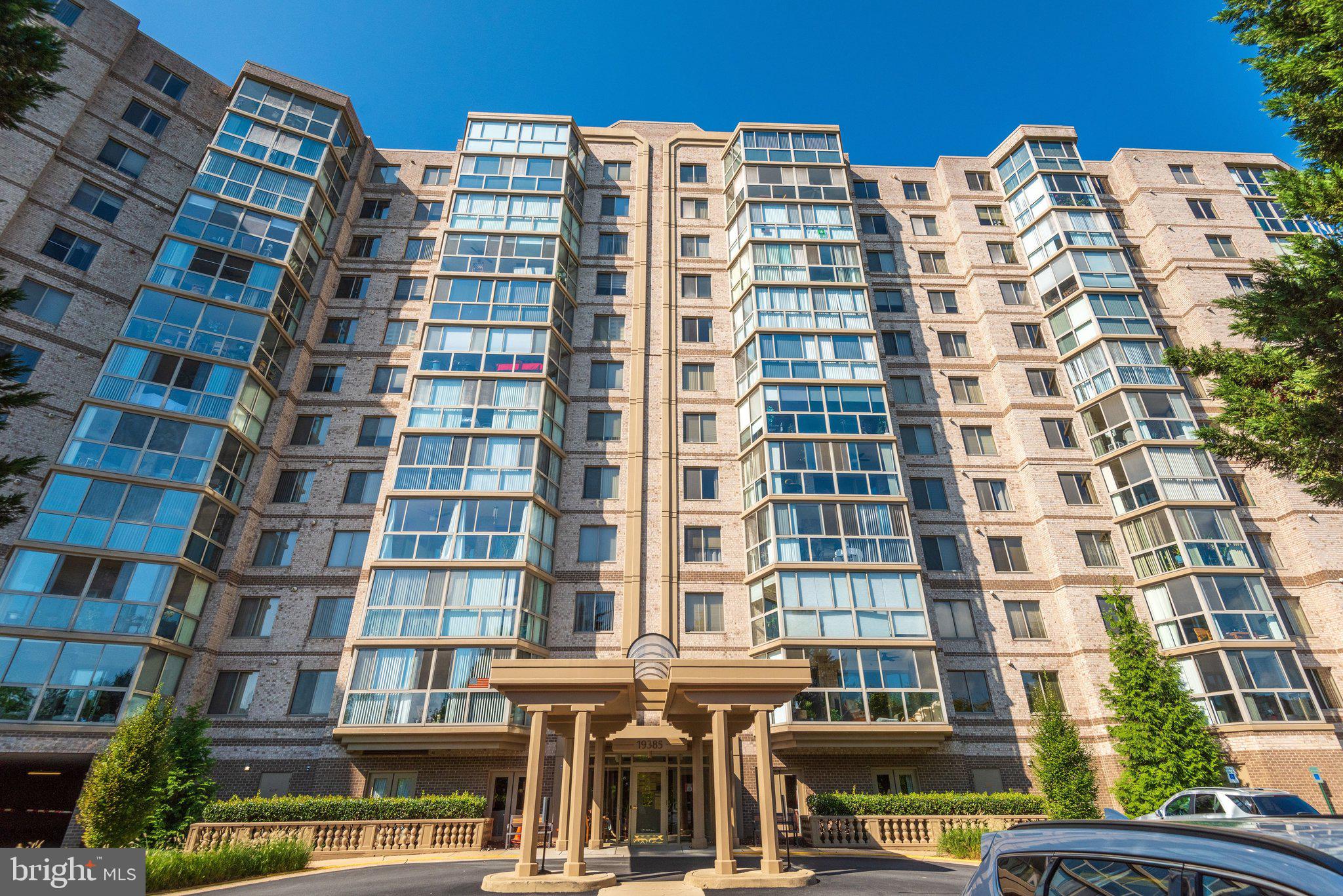 LANSDOWNE WOODS - Residential Lease