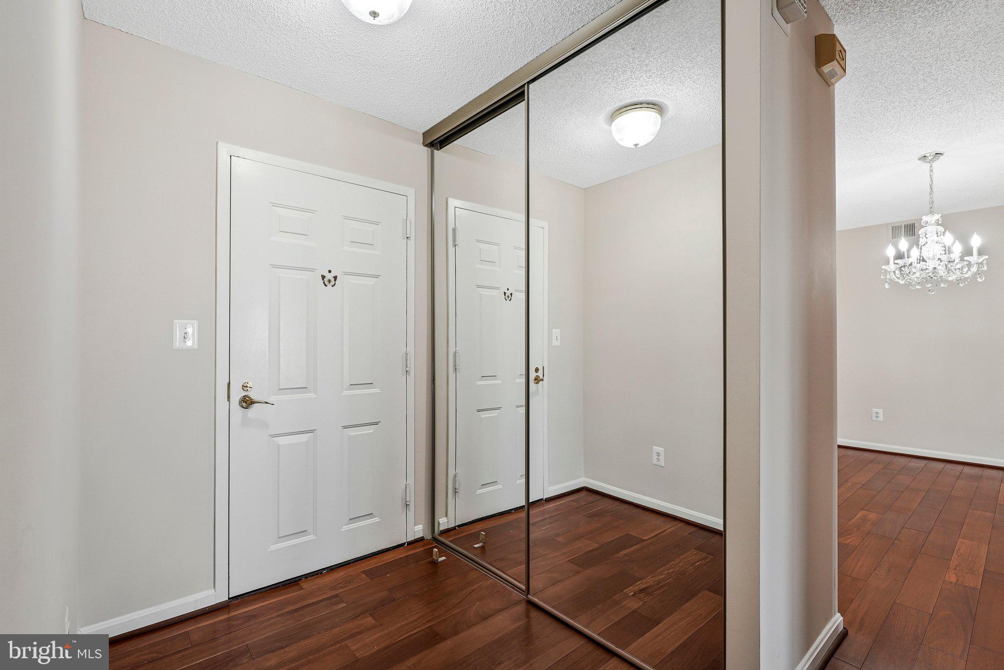 LANSDOWNE WOODS - Residential Lease