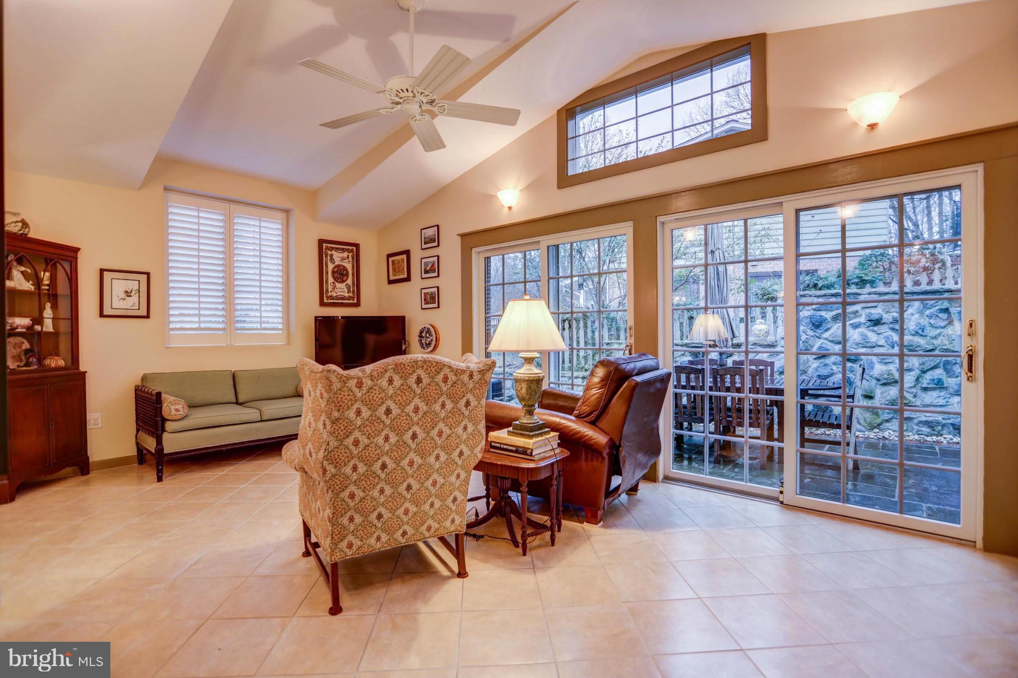 KINGS PARK WEST - Residential