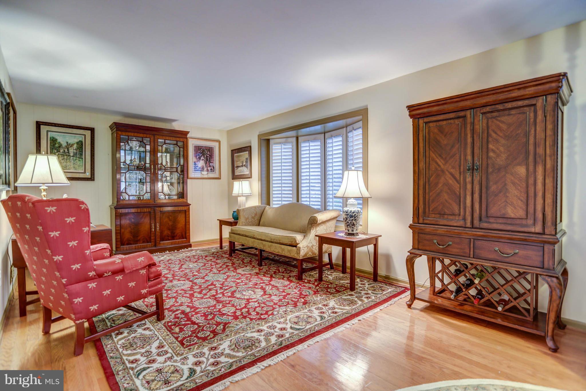 KINGS PARK WEST - Residential