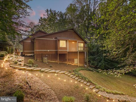 6704 FOX DEN COURT MANASSAS VA 20112