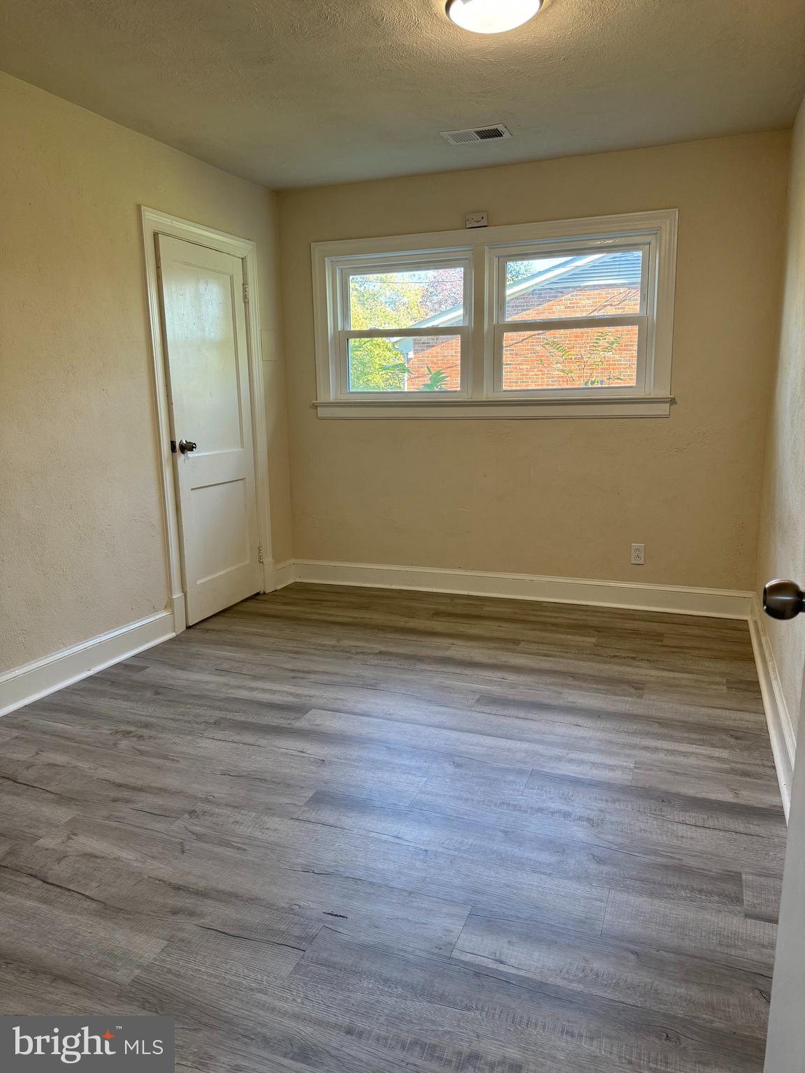 MAYFIELD - Residential Lease