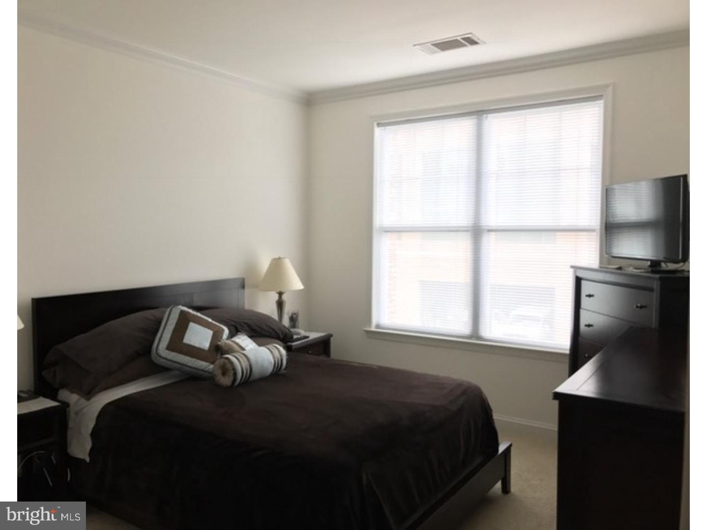 THE GRANDE AT RIVERVIEW - Residential Lease