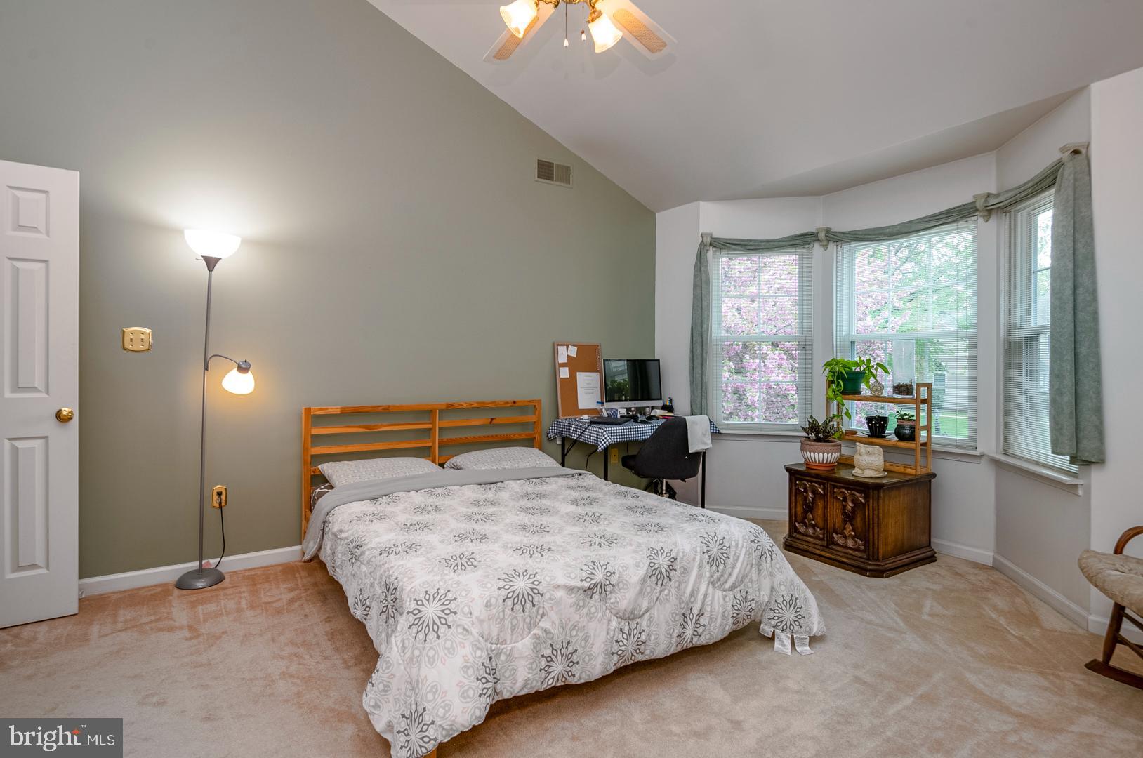 STONE HILL FARMS - Residential