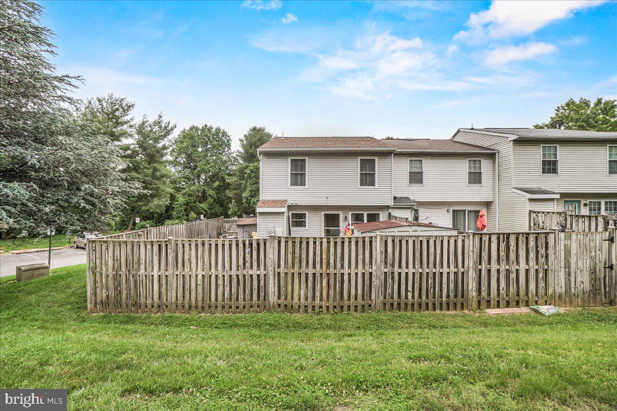 SENECA PARK - Residential