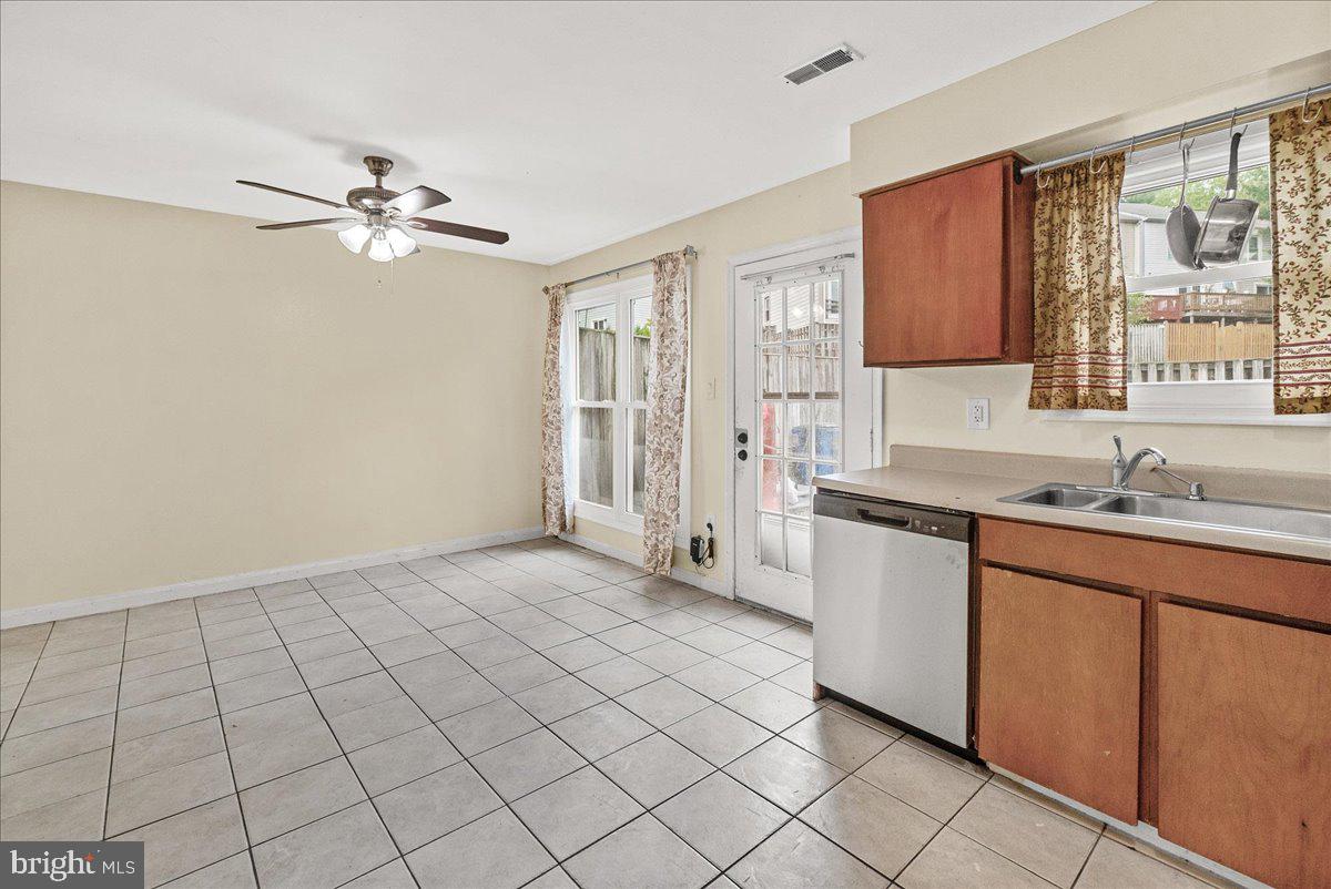 SENECA PARK - Residential