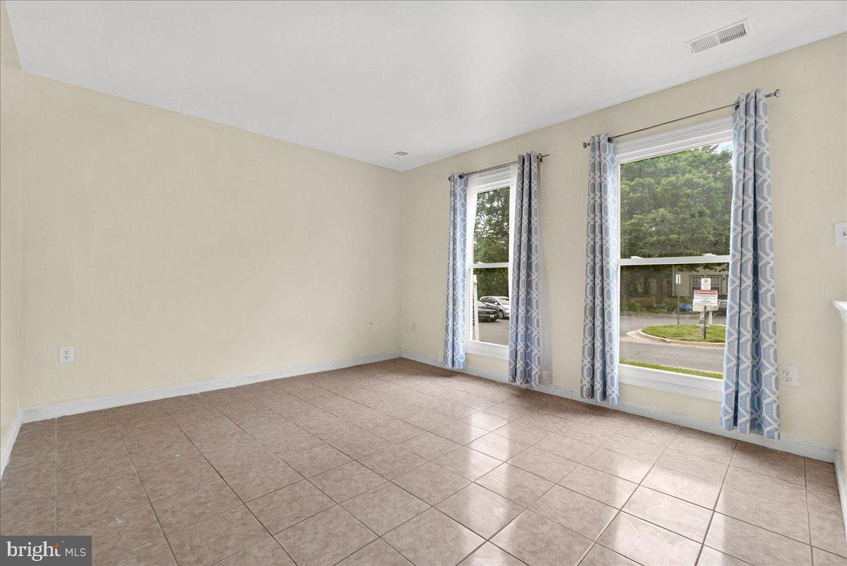 SENECA PARK - Residential