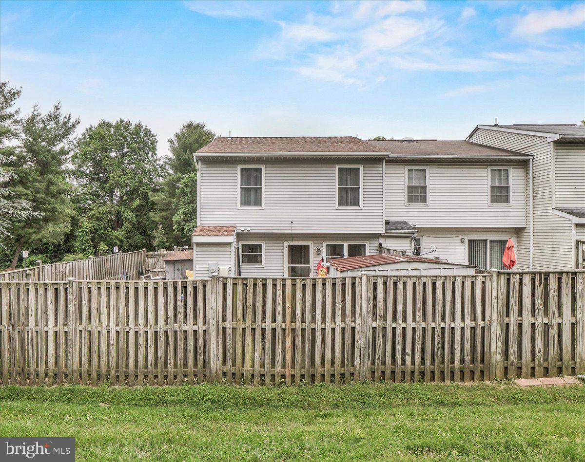 SENECA PARK - Residential