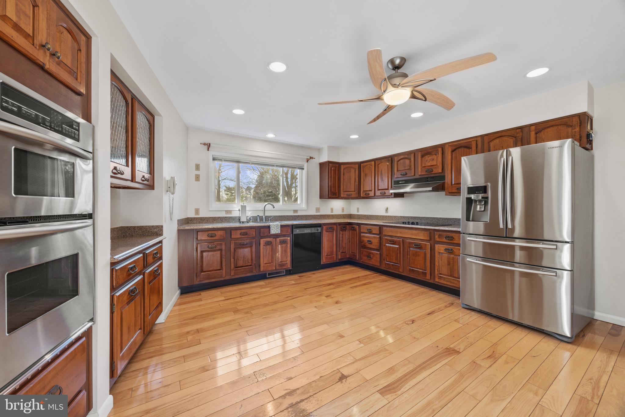 GOVERNOR GRASON MANOR - Residential