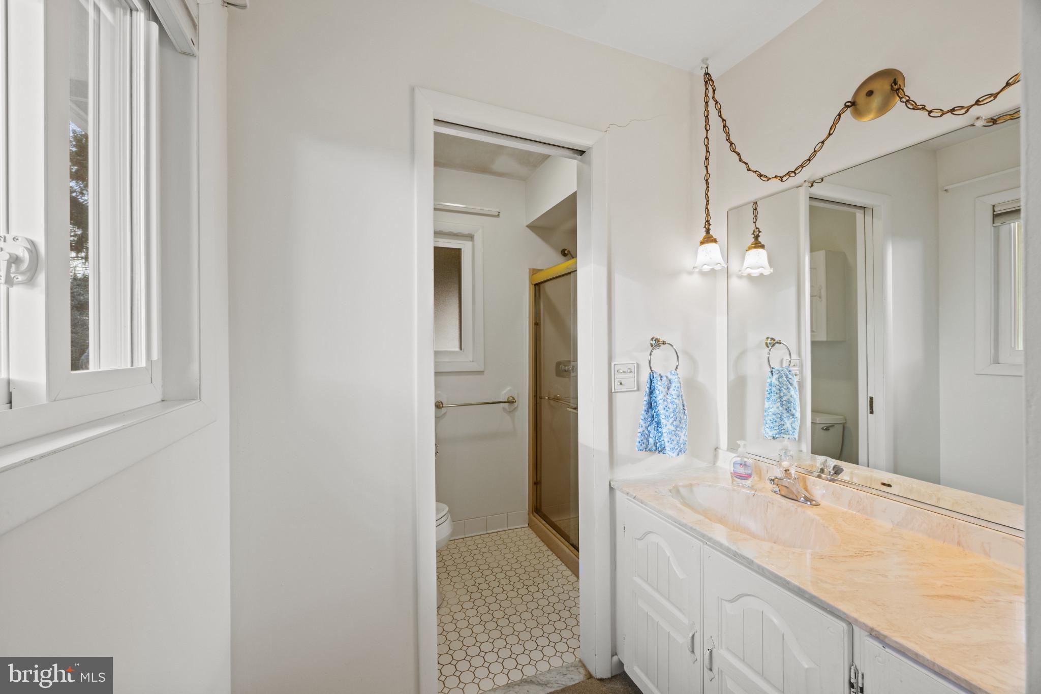 GOVERNOR GRASON MANOR - Residential