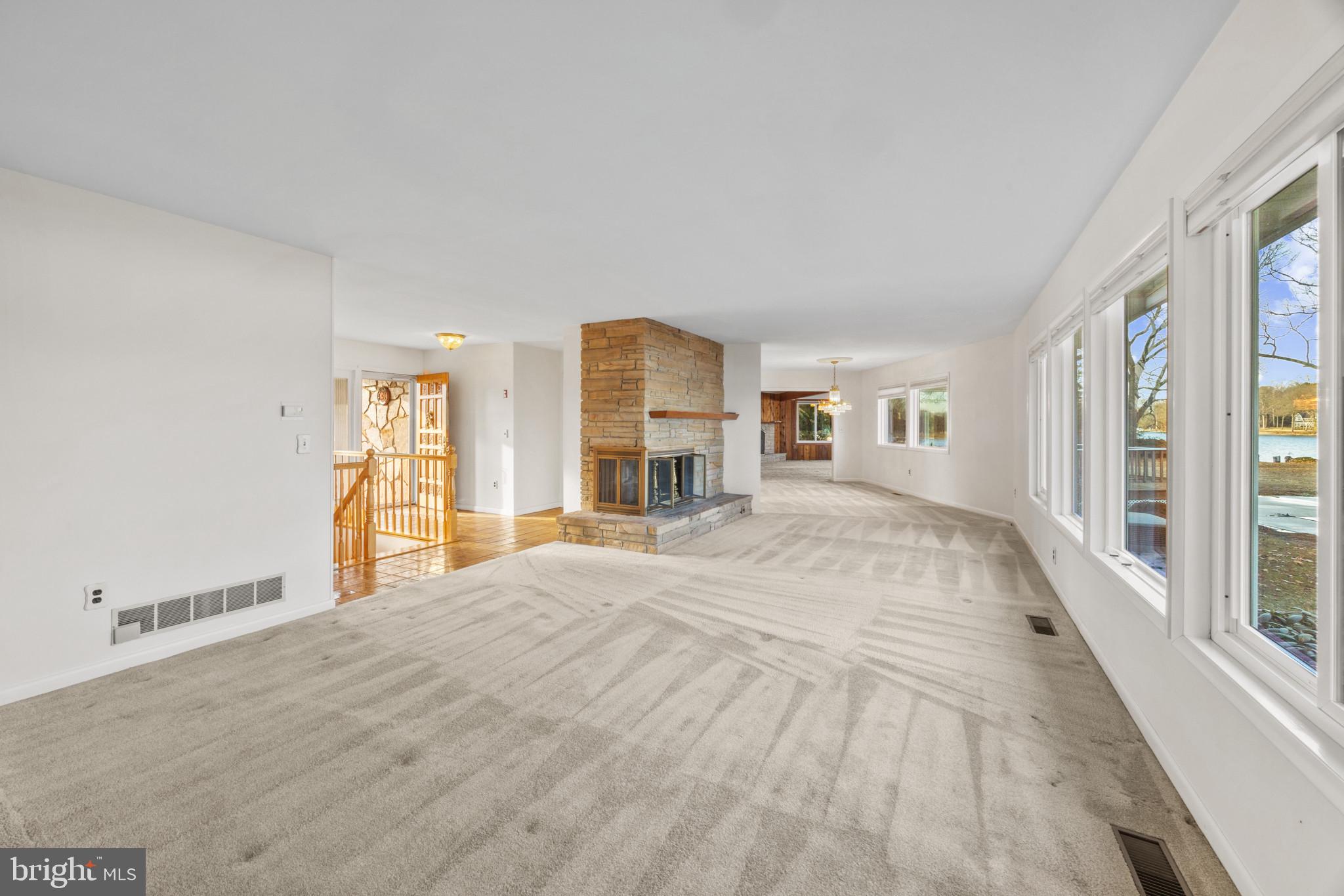 GOVERNOR GRASON MANOR - Residential