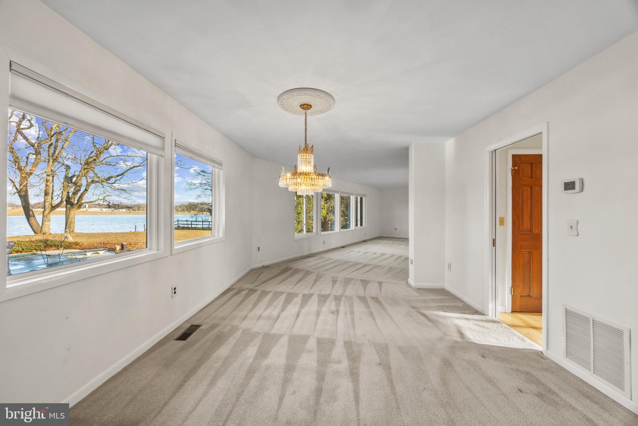 GOVERNOR GRASON MANOR - Residential