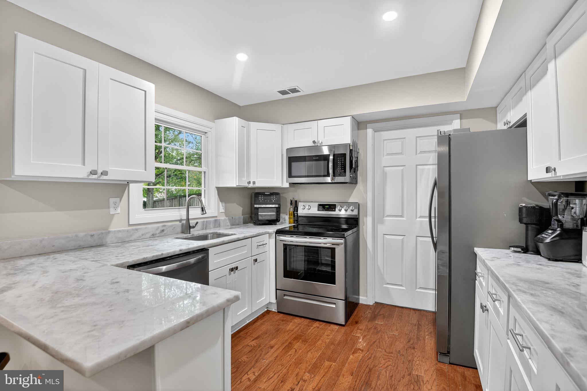 4505 ORANGEWOOD LANE