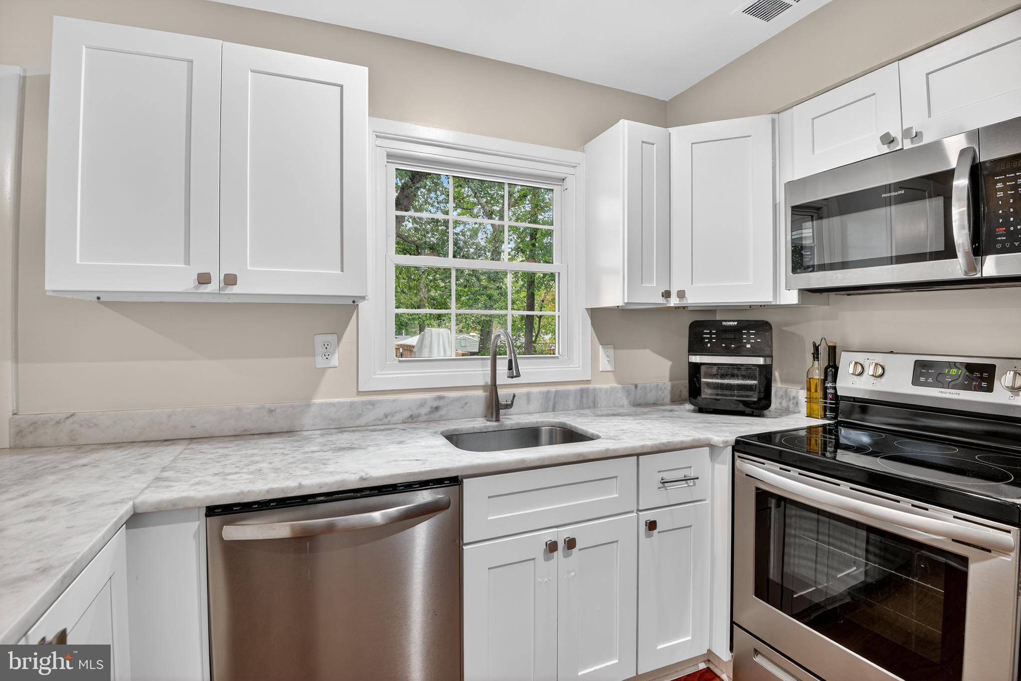 4505 ORANGEWOOD LANE