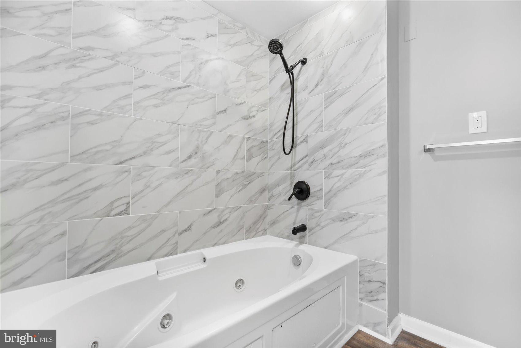 MURRAY POINT - Residential