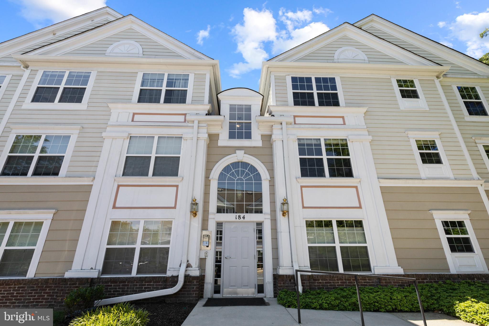 KENTLANDS RIDGE - Residential