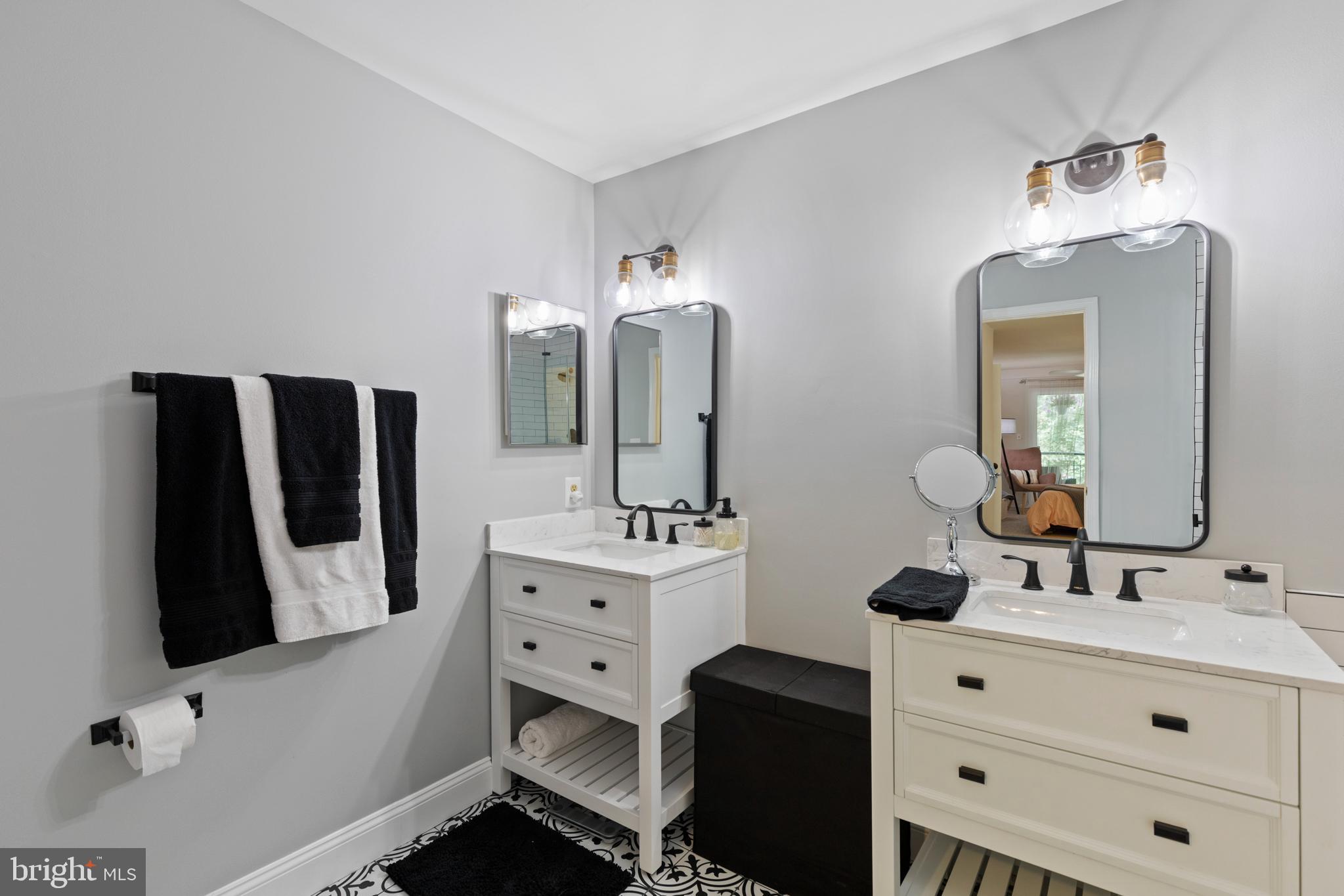 KENTLANDS RIDGE - Residential