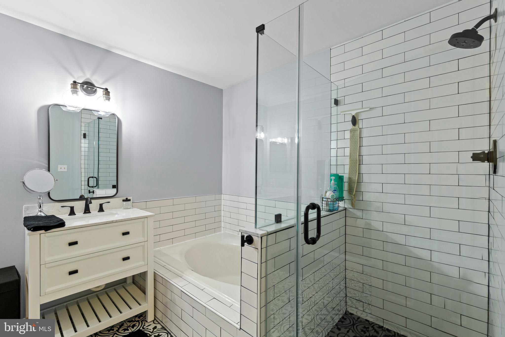 KENTLANDS RIDGE - Residential