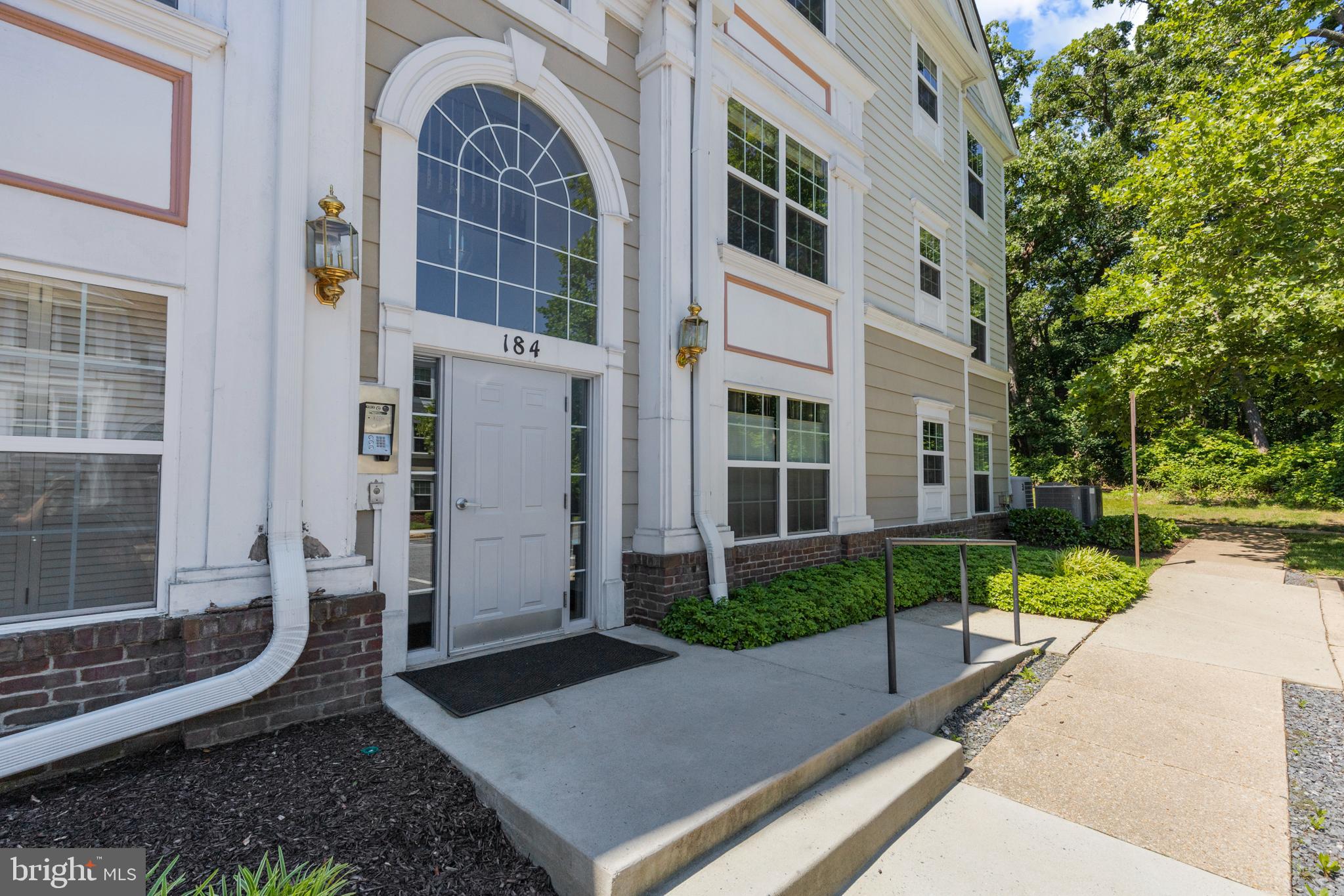 KENTLANDS RIDGE - Residential