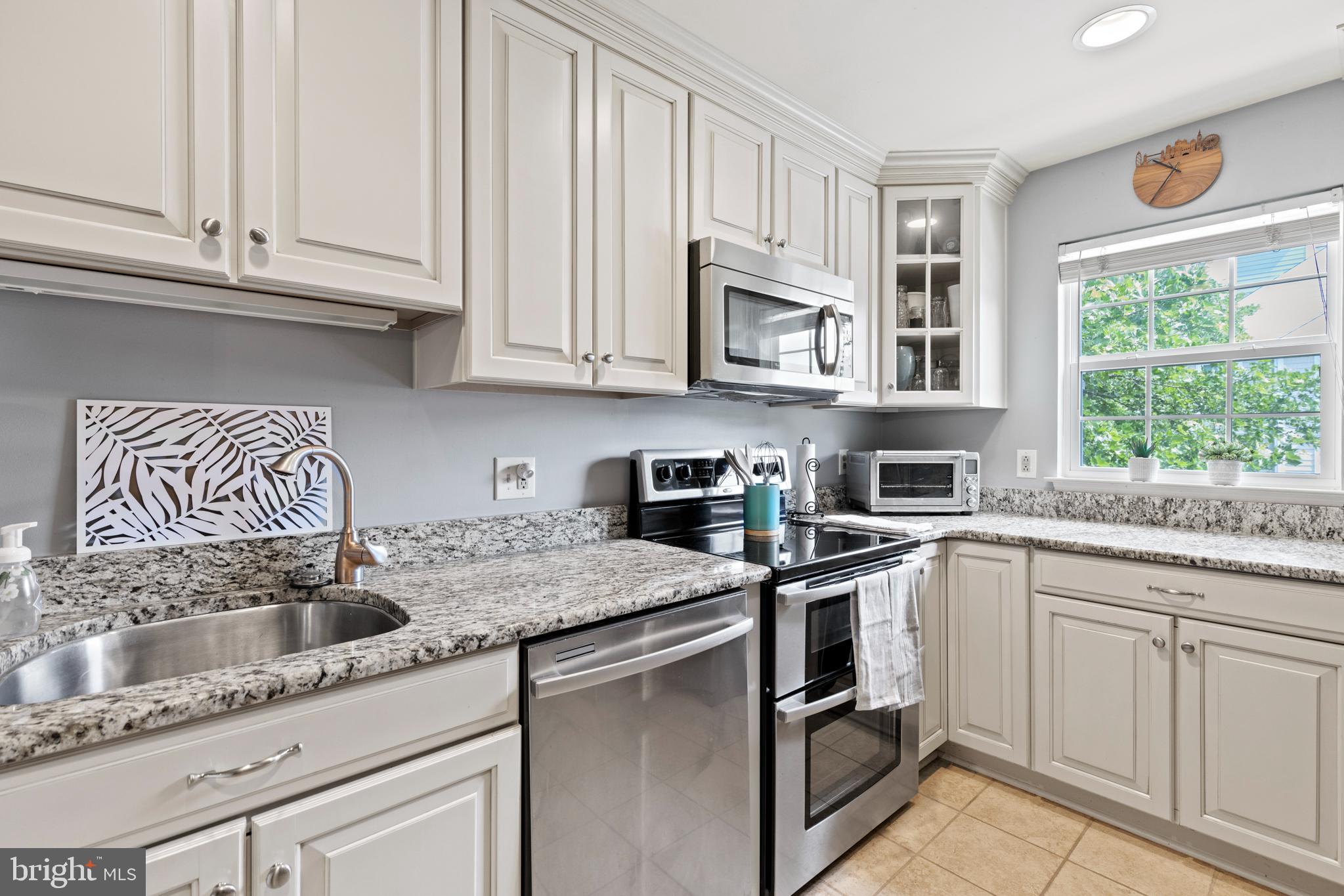 KENTLANDS RIDGE - Residential